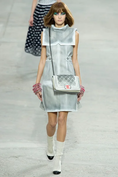Look 45